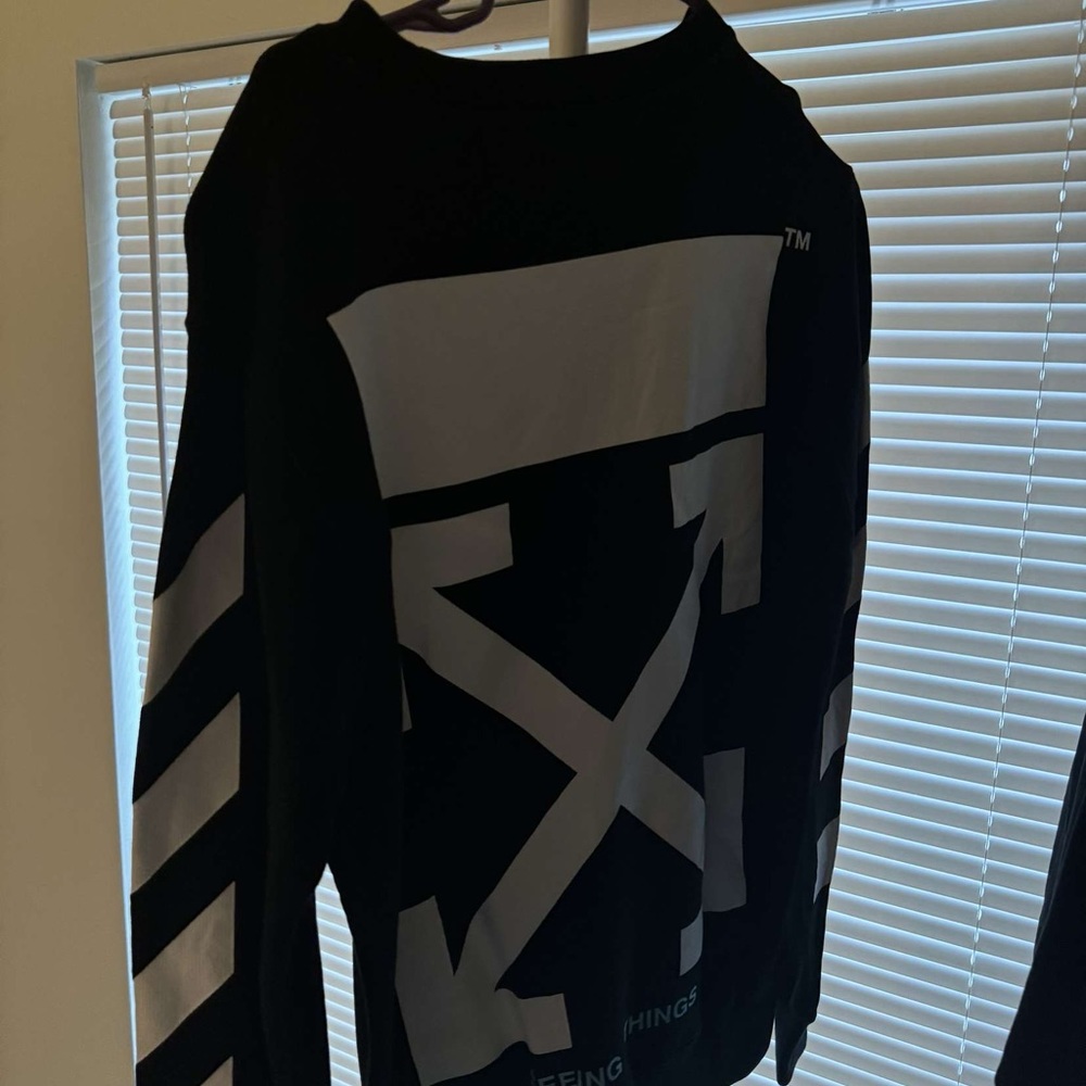 Off-White Sweater (Black) Size M